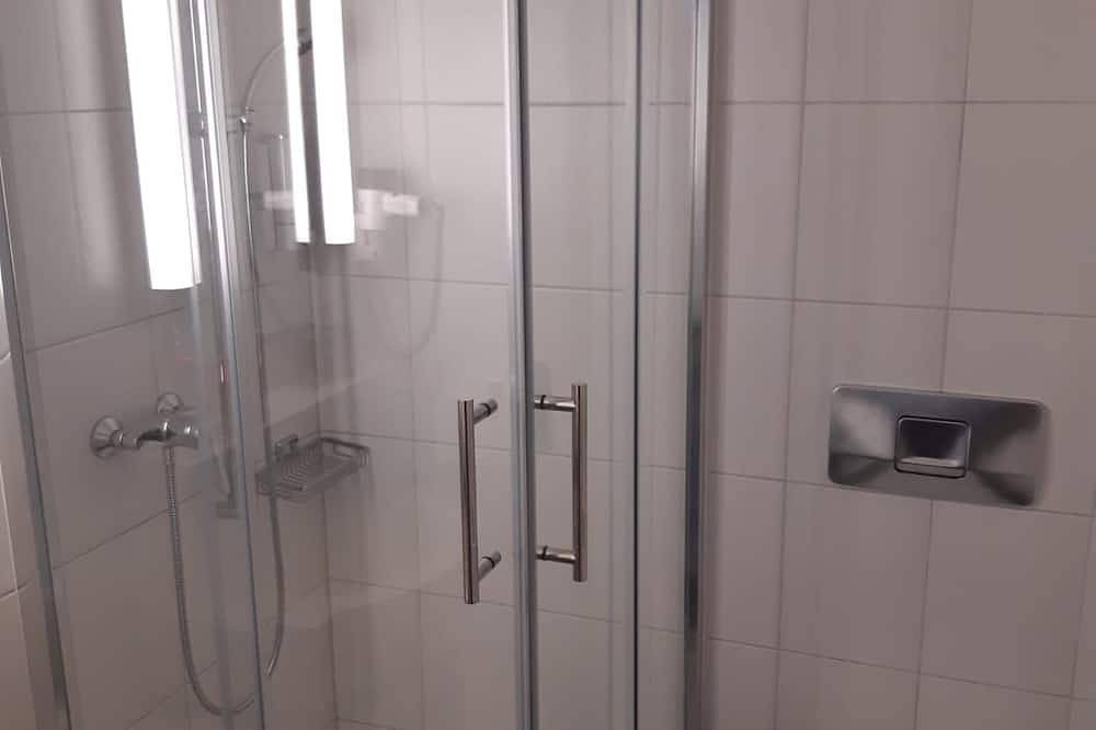 Apartamento entero, Private studio with alps view Free pool/sauna at Swiss Holiday Park + parking in Morschach, Lago de los Cuatro Cantones