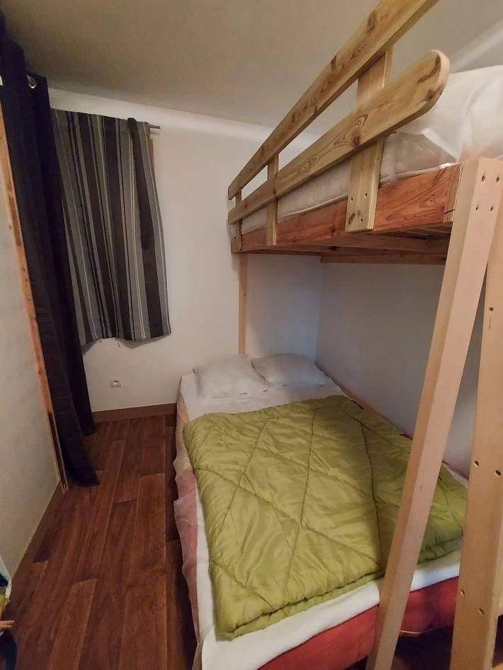 Gîte pour 7 personnes, avec bassin pour enfant à Reilhaguet - 3
