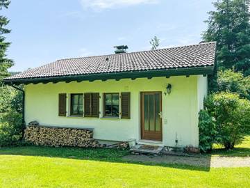 Ferienhaus für 6 Personen, mit Garten und Ausblick sowie Terrasse in Falkau