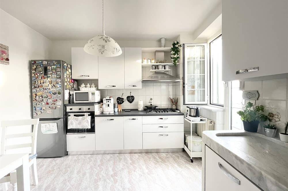 Geheel appartement, Bellavista Apartment in Colombiera-Molicciara, Castelnuovo Magra
