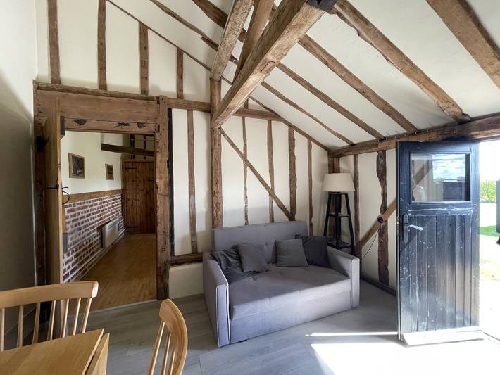 Vacation apartment for 4 people, with yard, with pets in Essex