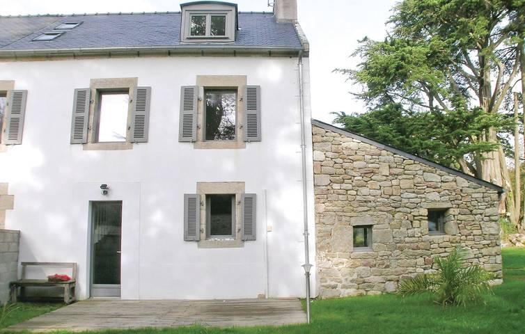 Gemütliches Garten-Apt: 1km bis zur Küste, 2,5km bis Plouhinec in Mahalon, Côte de Cornouaille