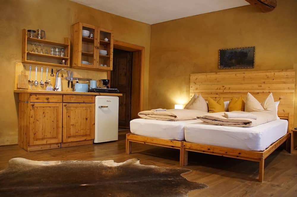 Ganze Wohnung, Studio Eg - lehmgeputztes Superior Studio, barrierefrei, Garten, Sauna in Greiz, Region Greiz