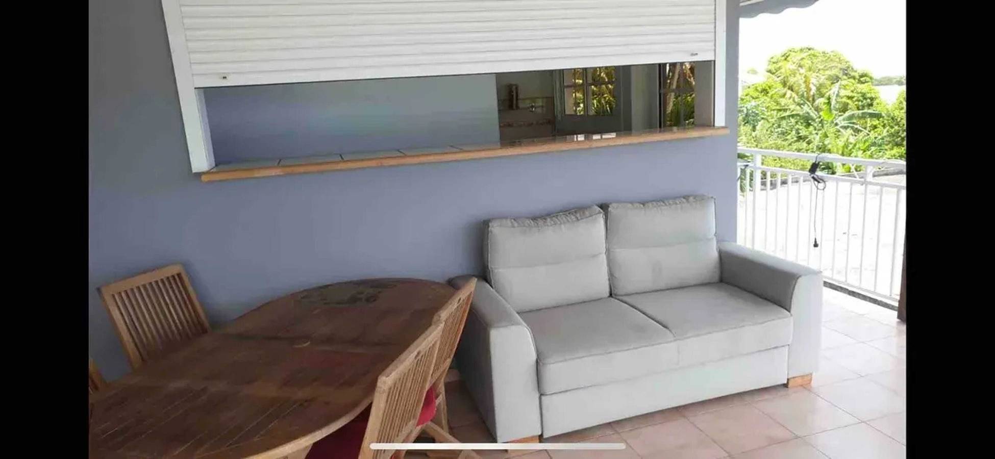 Apartamento entero, Apartamento moderno en Deshaies, 35 m², vista al mar in Plage de Ferry, Deshaies