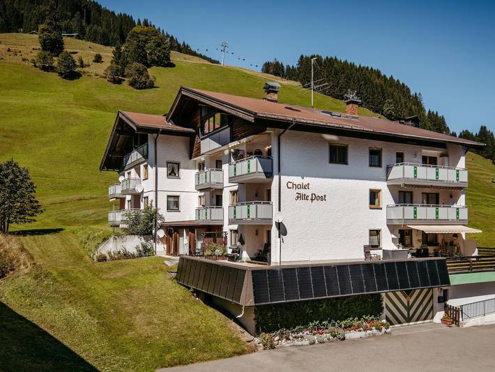Hütte für 4 Personen, mit Terrasse und Whirlpool im Kleinwalsertal