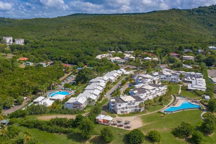 Hôtel pour 4 personnes, avec vue et piscine ainsi que jardin et bassin pour enfant dans Anse Corps de Garde - 4