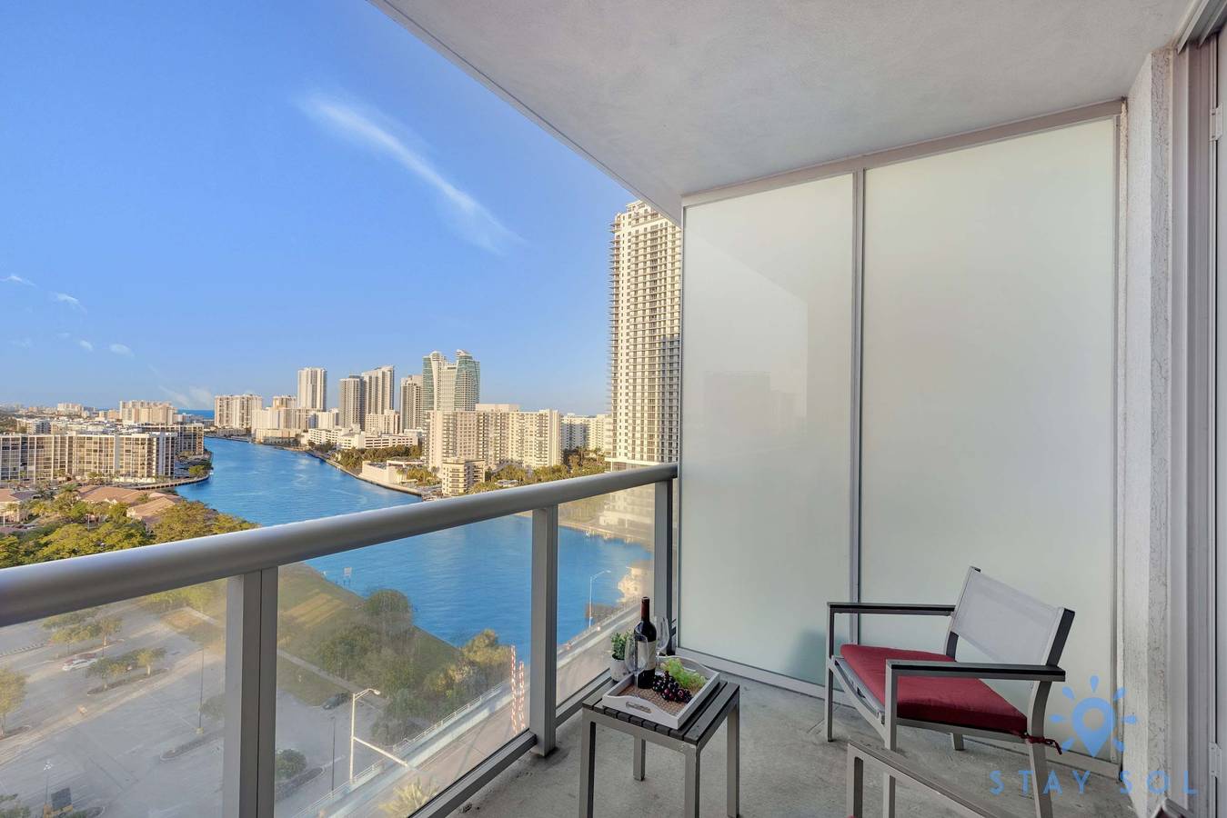 Apartamento entero, Oasis with Inspiring Views   Amazing Pool   Gym in Hallandale Beach, Broward County