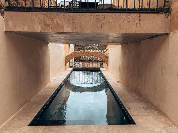 Villa pour 14 personnes, avec vue ainsi que jardin et piscine