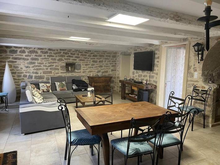 Location de vacances pour 12 personnes, avec vue et jardin, adapté aux familles à Rignac (Lot) - 2