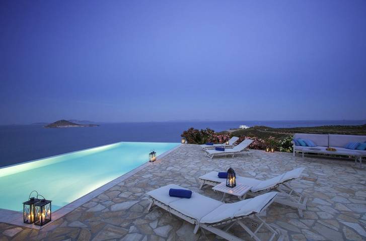 Vacation rental for 12 people, with Ocean view and Balcony as well as Terrace and Yard in Samos