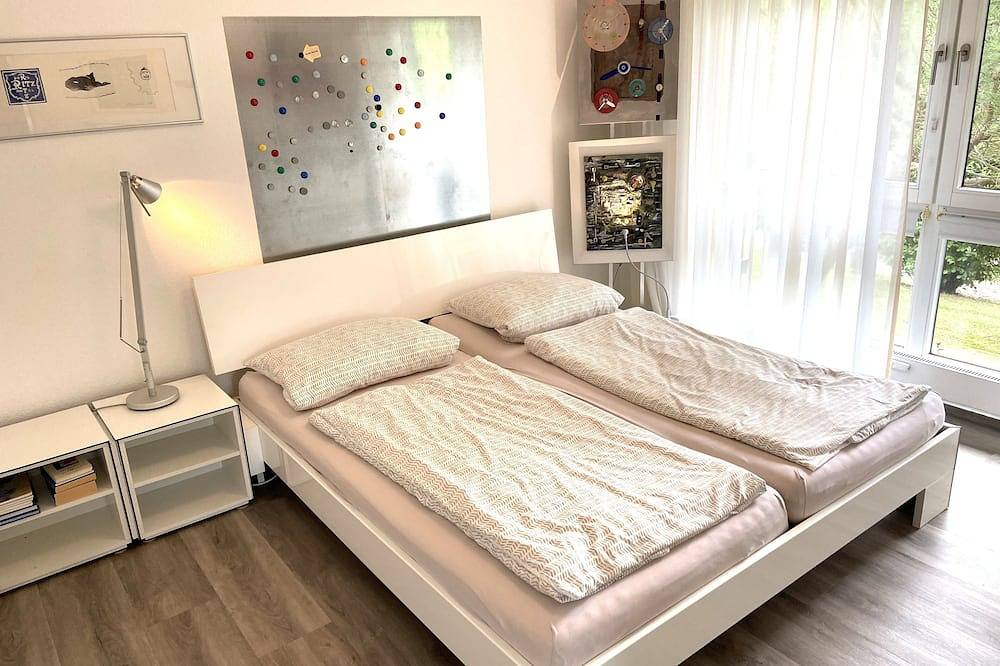 Ganze Wohnung, Komfortable 2 Zimmer Wohnung im 1. Og mit Balkon zum Kurpark in Deidesheim, Pfälzer Rheinebene
