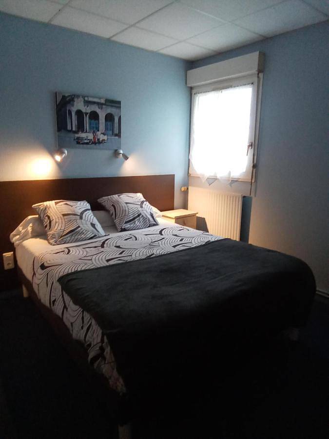 Hôtel pour 2 personnes, avec terrasse et jardin à Barbezieux-Saint-Hilaire - 3