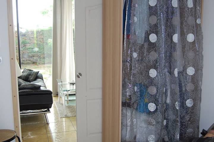 Gîte pour 2 personnes, avec jardin et terrasse à Saint-Sulpice-de-Faleyrens - 3