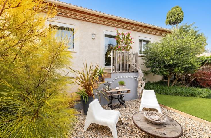 Location de vacances pour 2 personnes, avec Terrasse et Jardin à Poussan