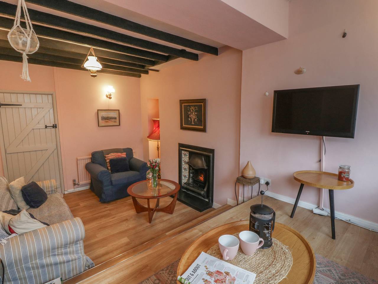 1 Alpha Cottages in Tenby, Pembrokeshire