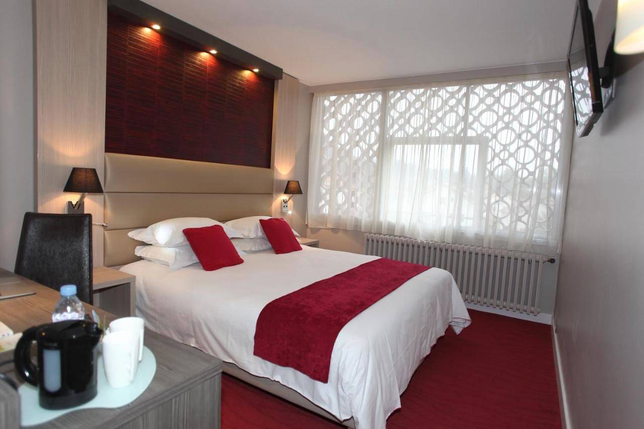 Hôtel Les Trois Roses, Meylan Grenoble in Corenc, Isère