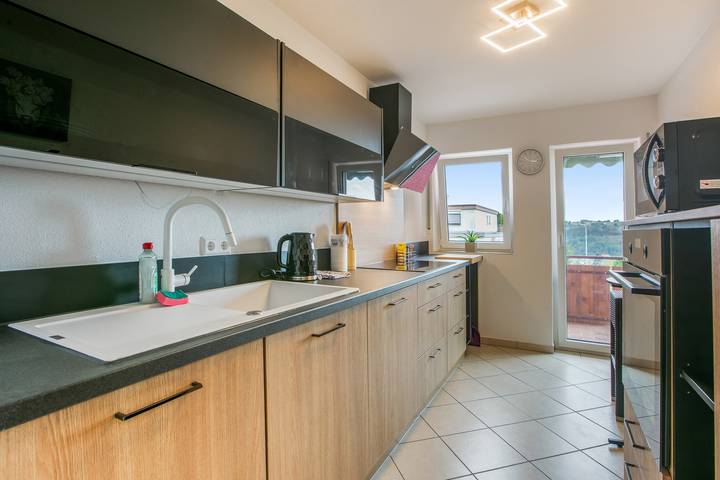 Hel lejlighed, Apartment 'Wehrblick' with Mountain View, Balcony and Wi-Fi in Wehr (Baden-Württemberg), Syd-Sorteskoven