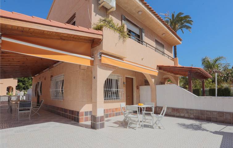 Holiday home for 7 people, with terrace - 1