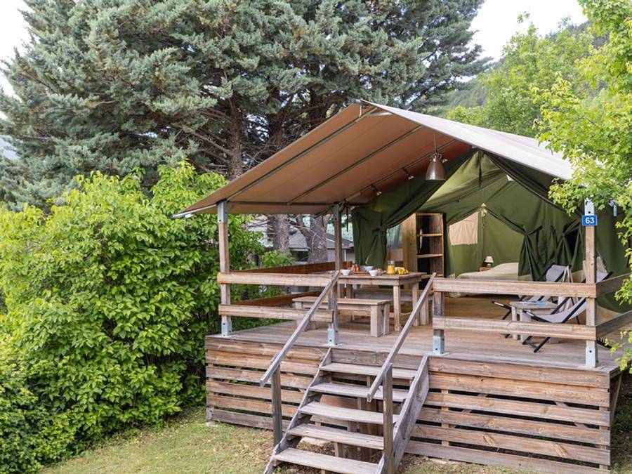 Camping des 2 Soleils - Ciela Village - Tente 4 personnes - Ciela Nature 2 chambres in Serres (Hautes-Alpes), Région de Gap