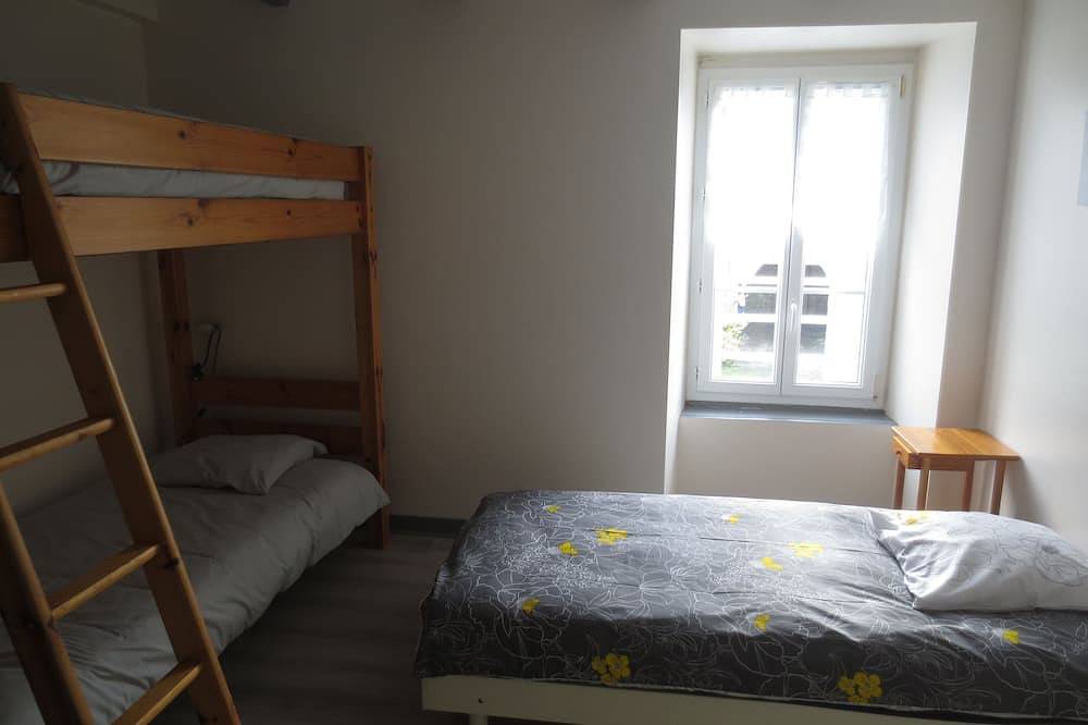 Gite Rural - A 5 min Des Plages  - Proche  St Malo/Dinan - 2/10 voyageurs in Créhen, Région de Dinan