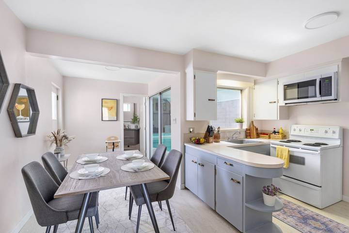 Location de vacances pour 6 personnes, avec piscine et jardin, animaux acceptés à Vancouver - 3