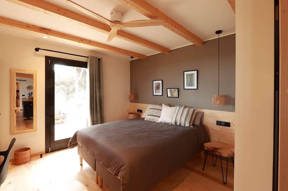 Nature Cabin on private estate and Coast Barcelona with Wellness. in Supermaresme, Sant Vicenç de Montalt