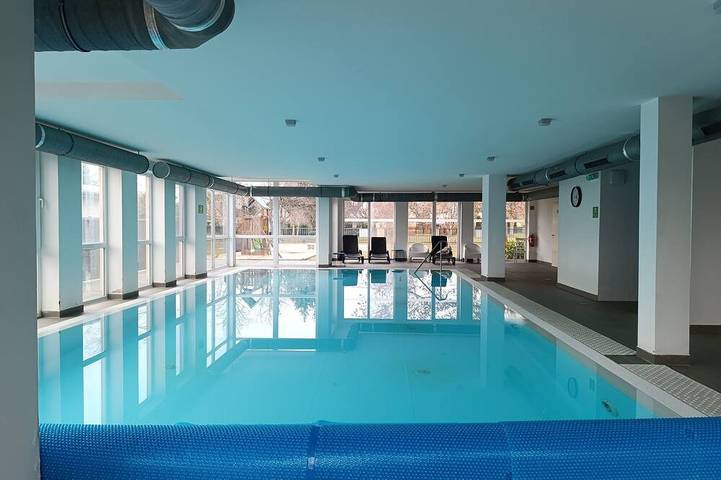 Ferienwohnung für 5 Personen, mit Pool und Garten in Siofok