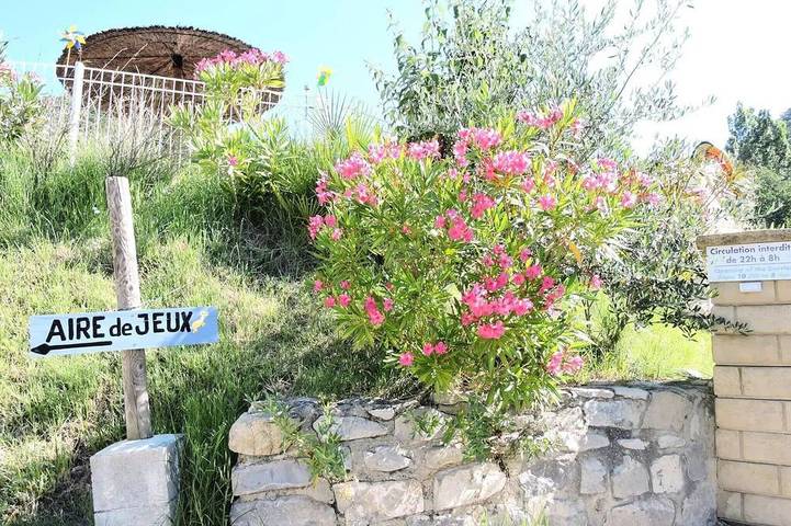 Camping pour 4 personnes, animaux acceptés dans la Région de nyons