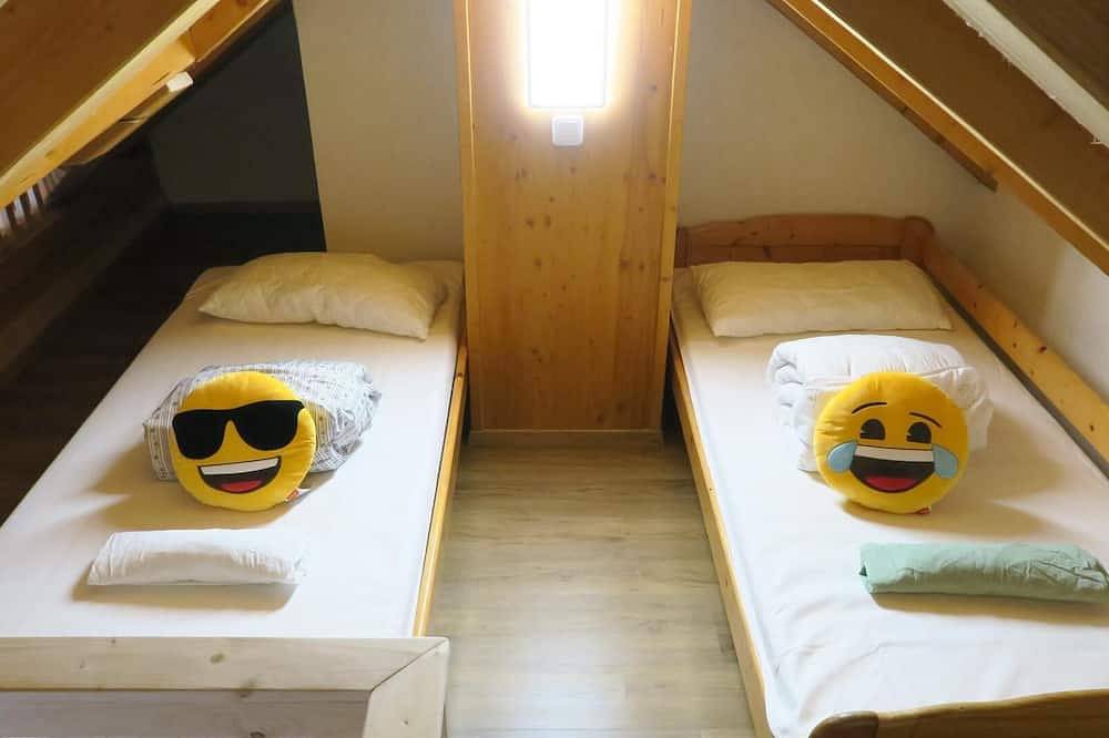Ganze Wohnung, Gemütliches Feriendomizil (44m2) mit Balkon und Bergblick in Lohberg, Ostbayern
