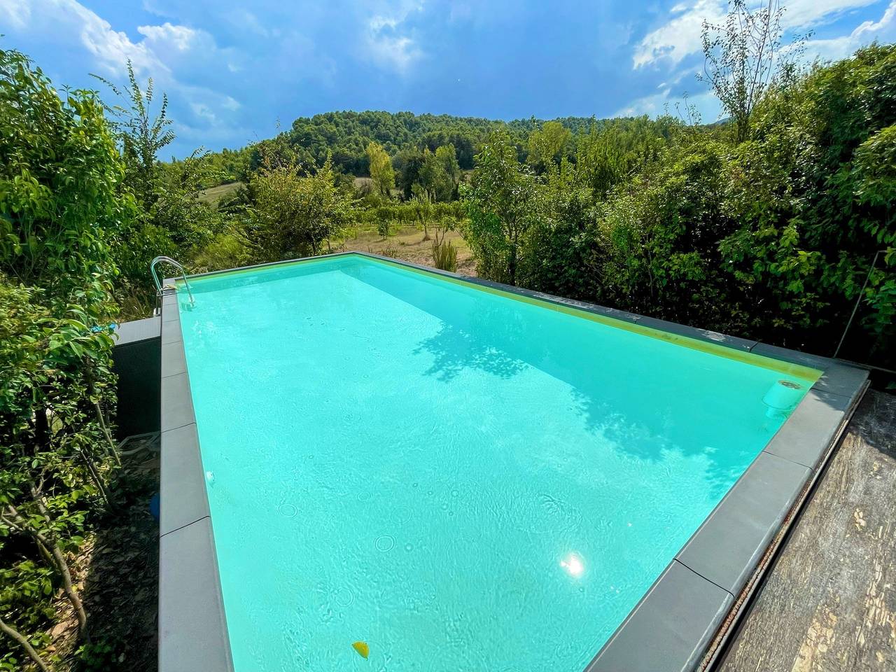 Umbrian Paradise cuenta con 5 dormitorios con piscina privada y vistas impresionantes. in Spoleto, Provincia de Perugia