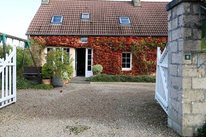 Gîte pour 4 personnes, avec jardin, animaux acceptés à Théville