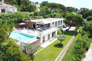 Location de vacances pour 12 personnes, avec jardin, animaux acceptés dans Plage de San Peire