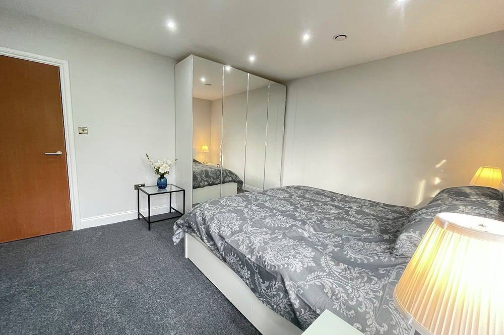Ganze Wohnung, Newly Built Spacious 1 Bedroom Apartment in Redbridge, London