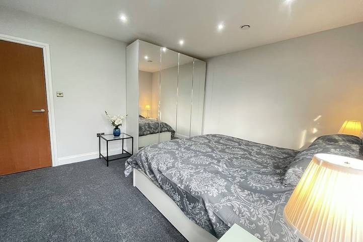 Ganze Wohnung, Newly Built Spacious 1 Bedroom Apartment in Redbridge, London