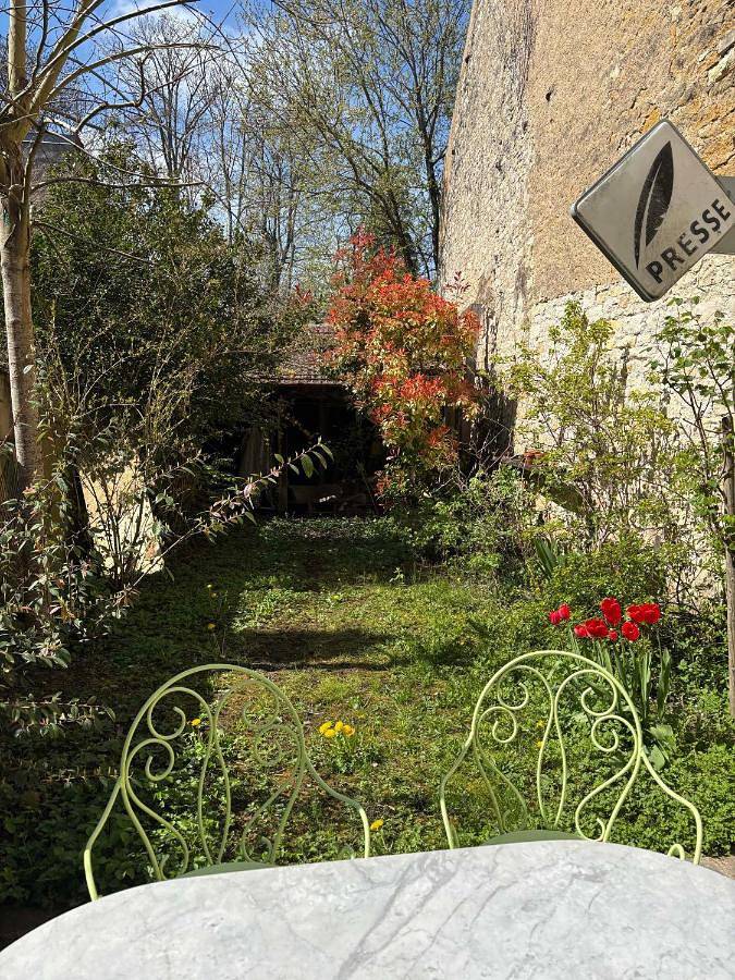 Maison de campagne dans le village de Clamecy in Clamecy, Nièvre
