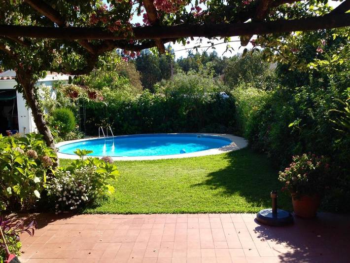 Location de vacances pour 10 personnes, avec piscine ainsi que jardin et terrasse dans Árvore - 4