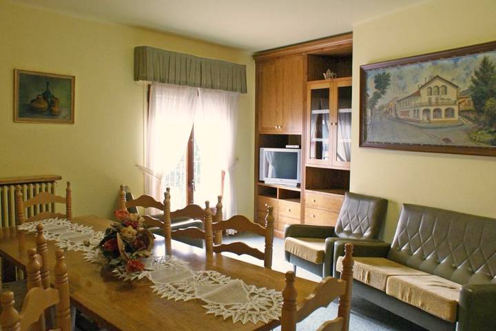 Casa rural para 15 personas, con piscina y balcón en Osona - 4