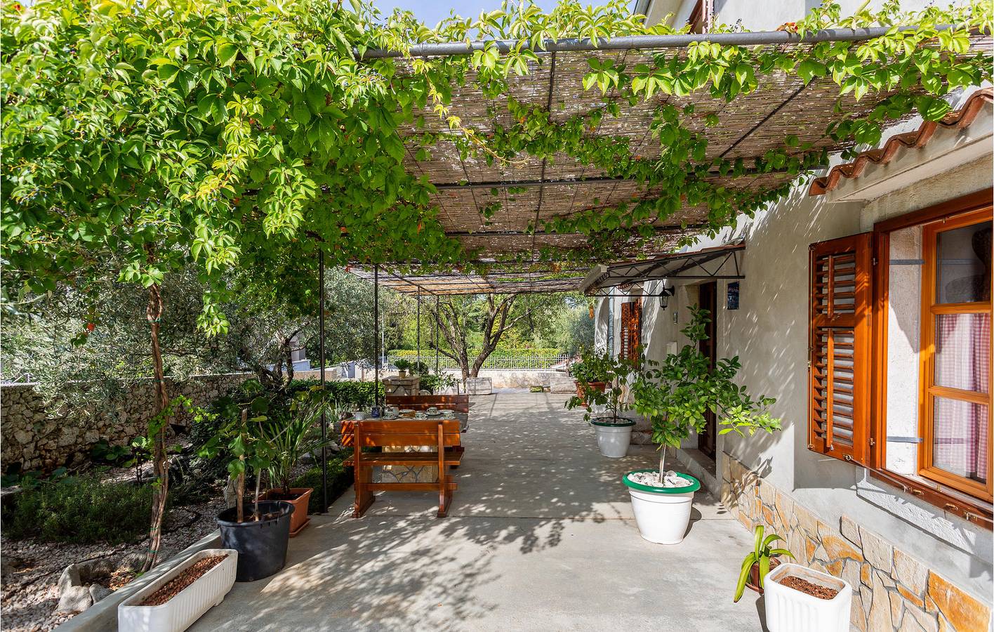 Ganze Ferienwohnung, Ferienwohnung für 7 Personen mit Terrasse in Malinska, Krk