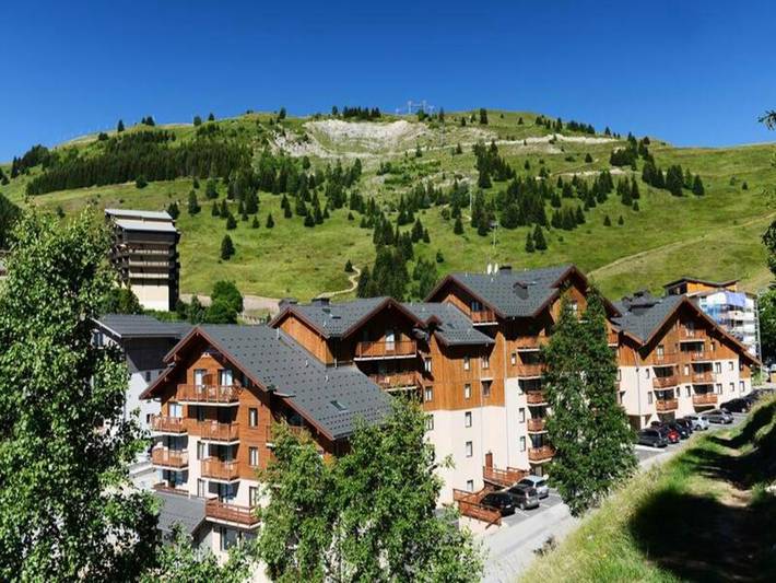 Gîte pour 8 personnes, avec sauna et piscine, adapté aux familles dans Office De Tourisme D Auris En Oisans - 3