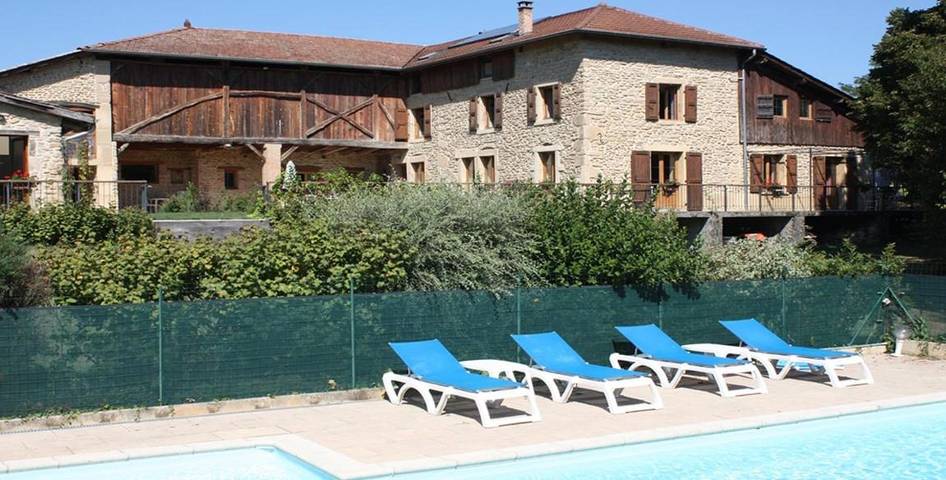 Maison d’hôte pour 2 personnes, avec terrasse et piscine ainsi que jardin et jacuzzi dans l' Isère - 3