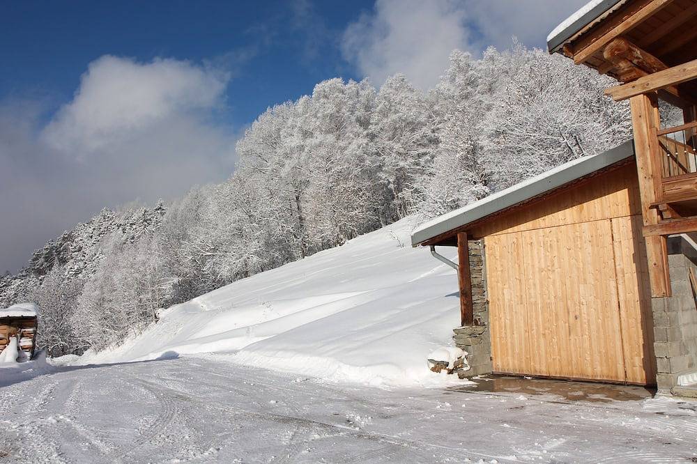 Chalet 170 m2 for 12 people 4 bedrooms + 1 mezzanine in La Rosière, Montvalezan