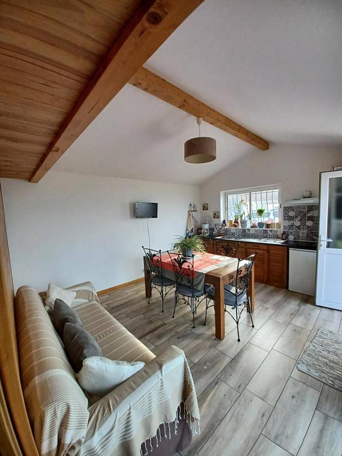 Two-Bedroom House in Bégaar, Région de Dax