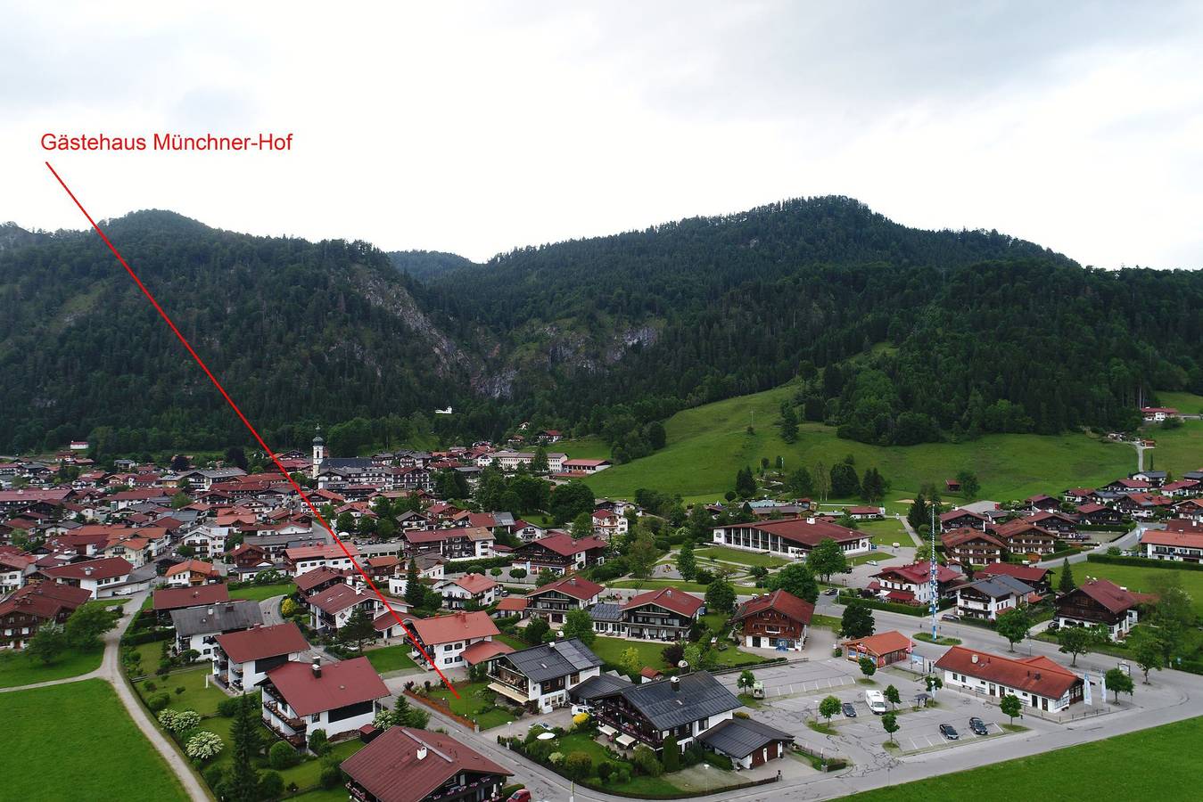Ganze Ferienwohnung, Gästehaus Münchner Hof - Komfortables Doppelzimmer mit Südbalkon in Reit im Winkl, Bayerische Alpen