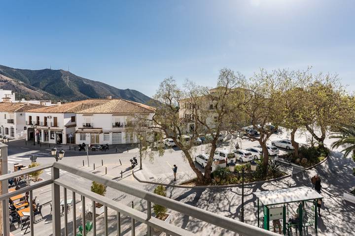 Entire apartment, Apartment 'Oasis Mijas Centro' with Sea View, Wi-Fi and Air Conditioning in Mijas Pueblo, Mijas