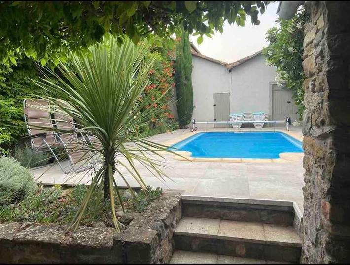 Location de vacances pour 10 personnes, avec piscine ainsi que terrasse et jardin à Espéraza - 3