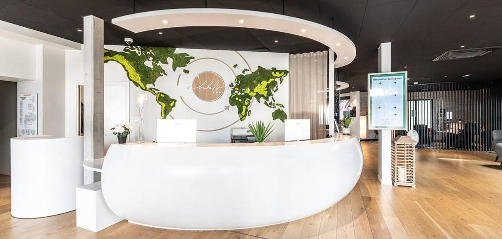 Hôtel pour 4 personnes, avec jacuzzi ainsi que terrasse et piscine, animaux acceptés à Bruz - 2