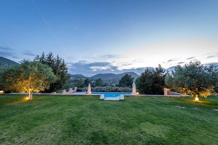 Fantastic Estate with Mountain View, Pool and Wi-Fi; Pets Allowed, Parking Available in San José (Ibiza), Sant Josep de sa Talaia