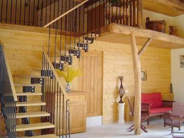 Chambre d’hôte pour 3 personnes, avec terrasse ainsi que jardin et vue dans Belley