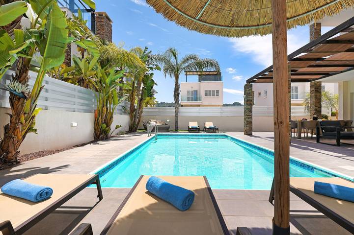 Villa für 8 Personen, mit Garten und Pool sowie Balkon auf Zypern - 3