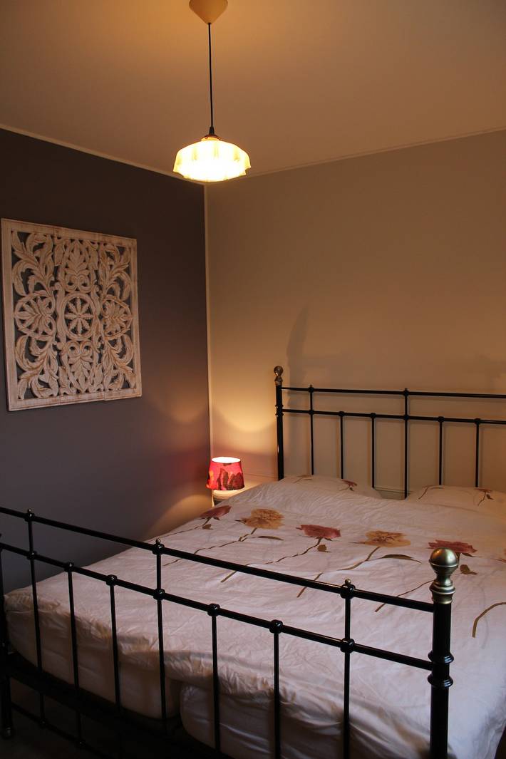Ferienhaus „Petit Crecy“ mit Gemeinschaftspool, privater Terrasse und WLAN in Fertrève, Nièvre